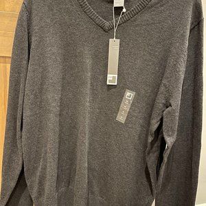 jcp combed cotton grey V-neck sweater size M